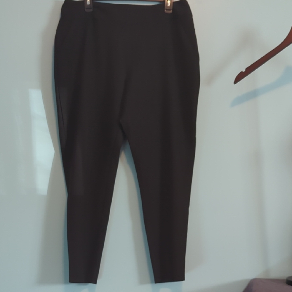Tommy Bahama Black Cropped Ponte Ankle Pants